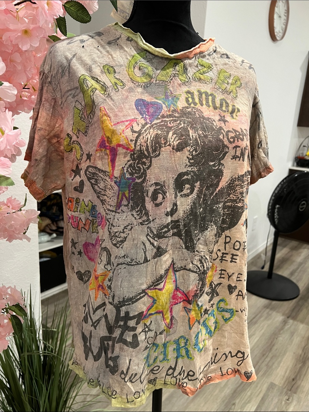 Magnolia Pearl Stargazer Tee (item A55) - Picture 3 of 4